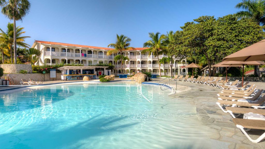 Tropical Suites Resort